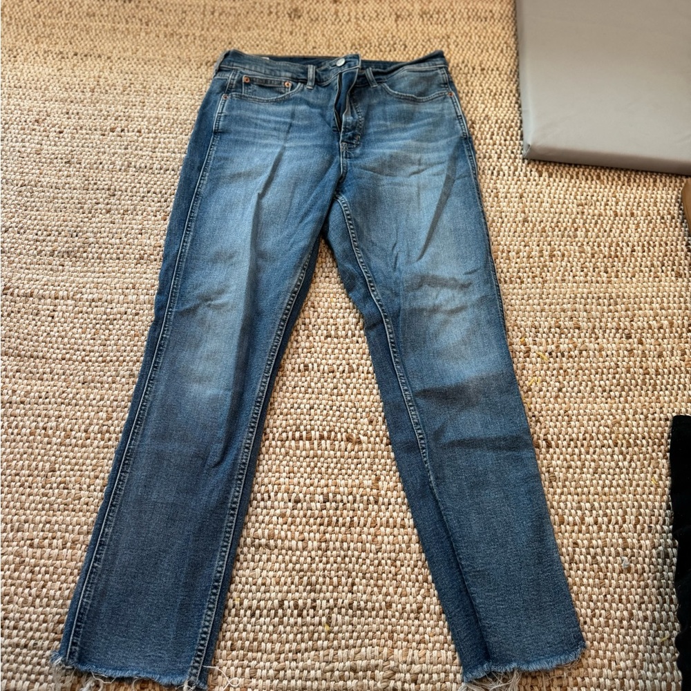 GAP Women's Straight Leg Blue Jeans